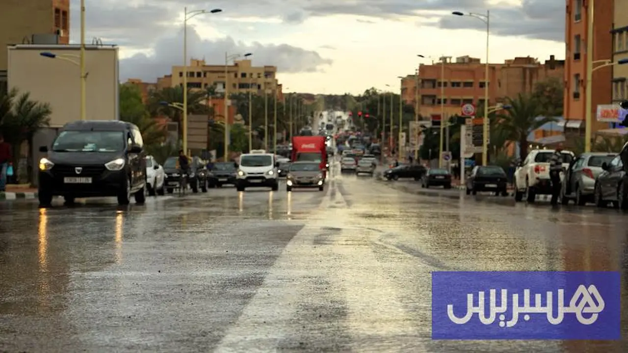 الأرصاد الجوية توضح أسباب التقلبات الجوية المصحوبة بأمطار وبرد ورياح في المملكة